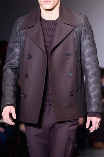 Look 10